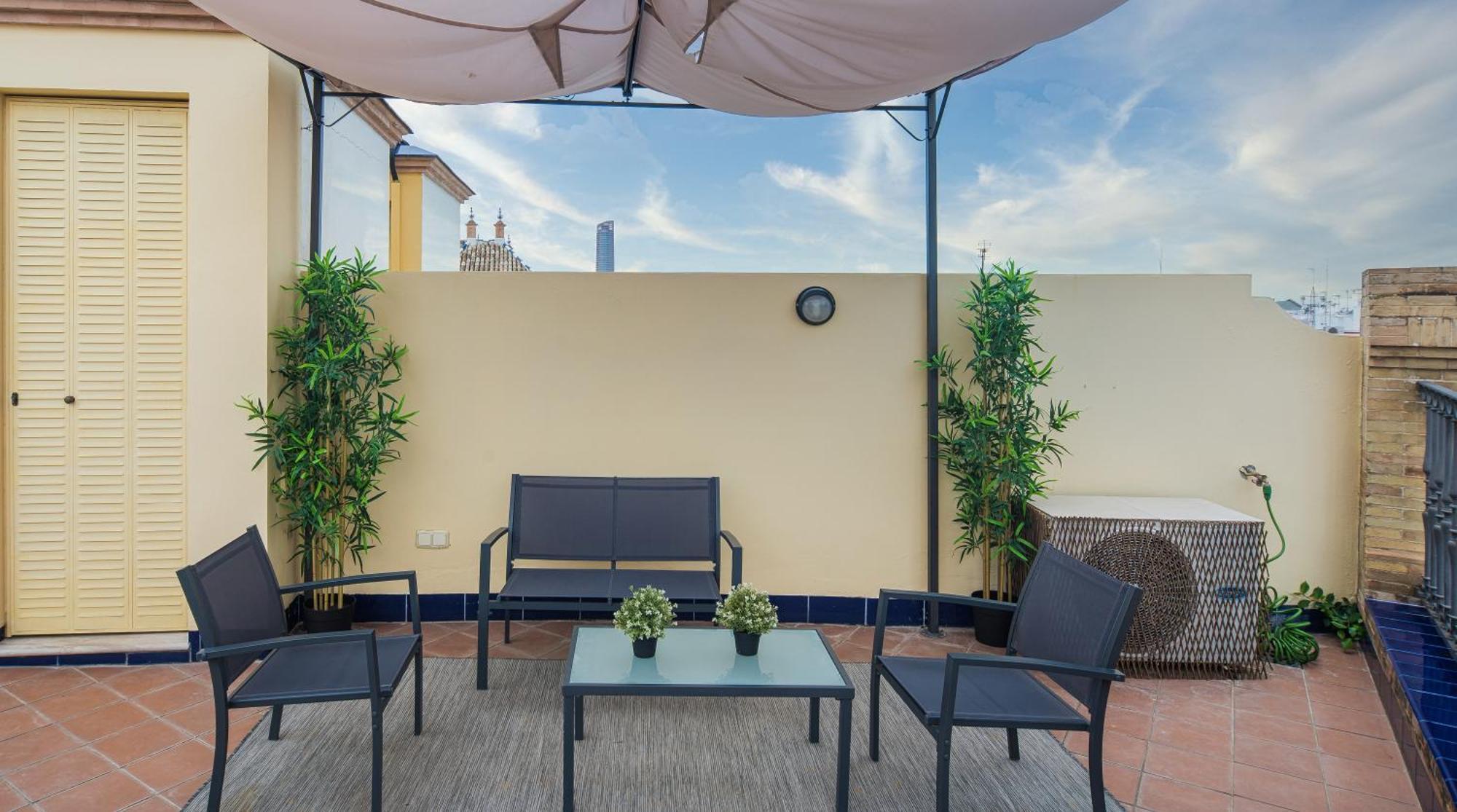 Apartamento Exclusive Triplex With Private Terrace Sevilla Exterior foto